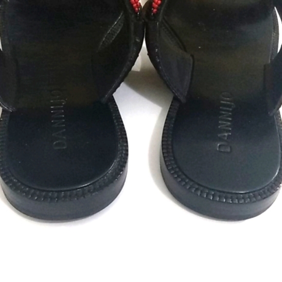 DANNIJO BLACK LEATHER NELLA BEADED SANDALS 8.5 - Picture 4 of 13